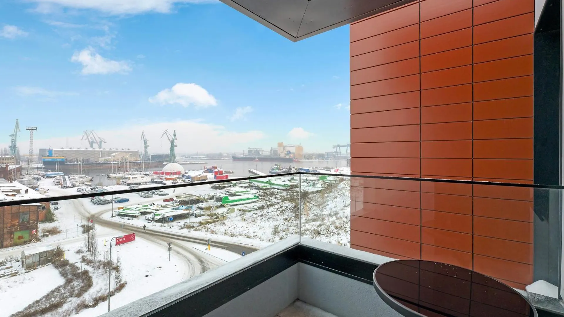 Apartment Doki Living By Blue Mandarin Parking & Foodhall Gdansk