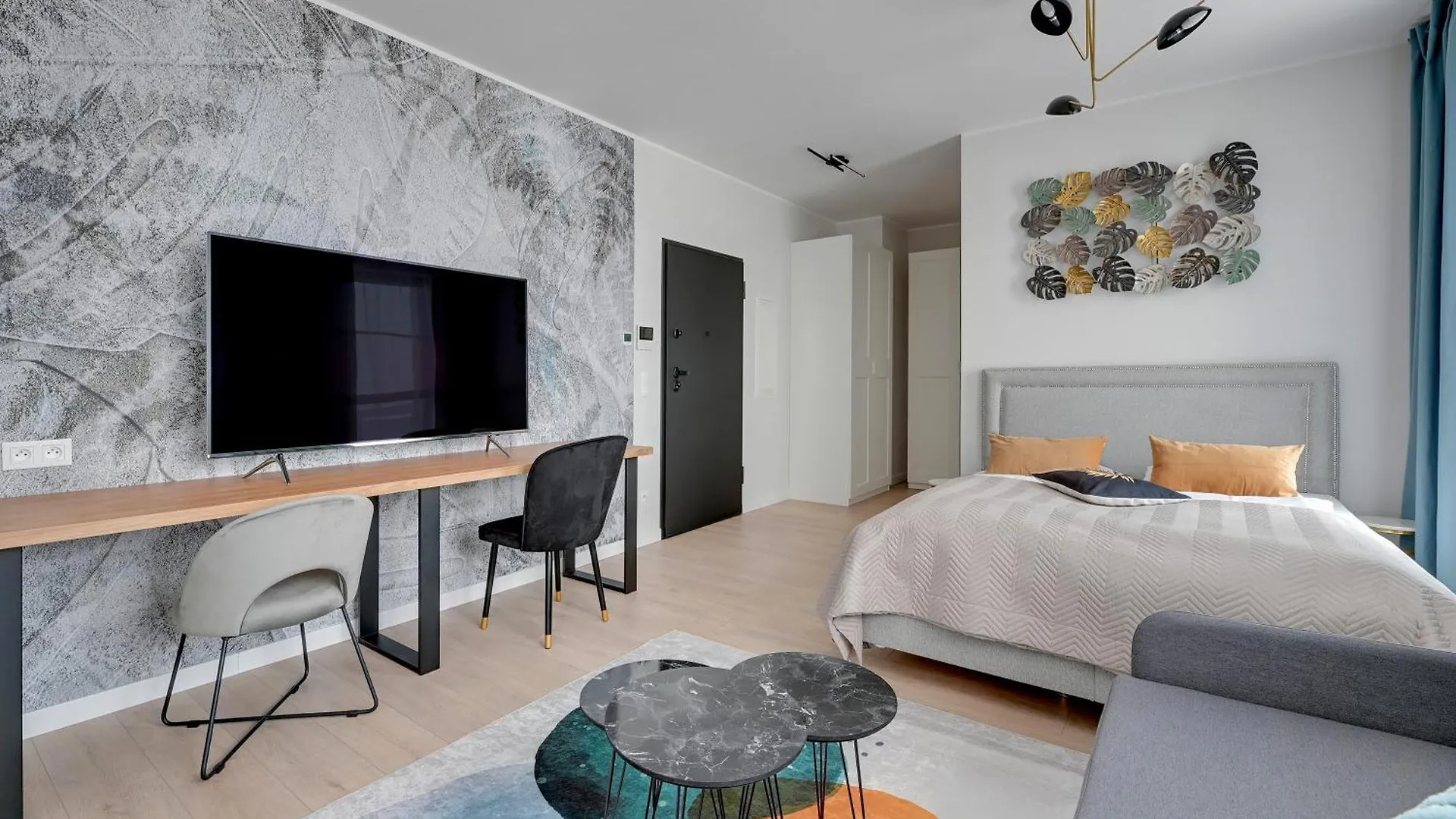 Doki Living By Blue Mandarin Parking & Foodhall Gdansk 0*,