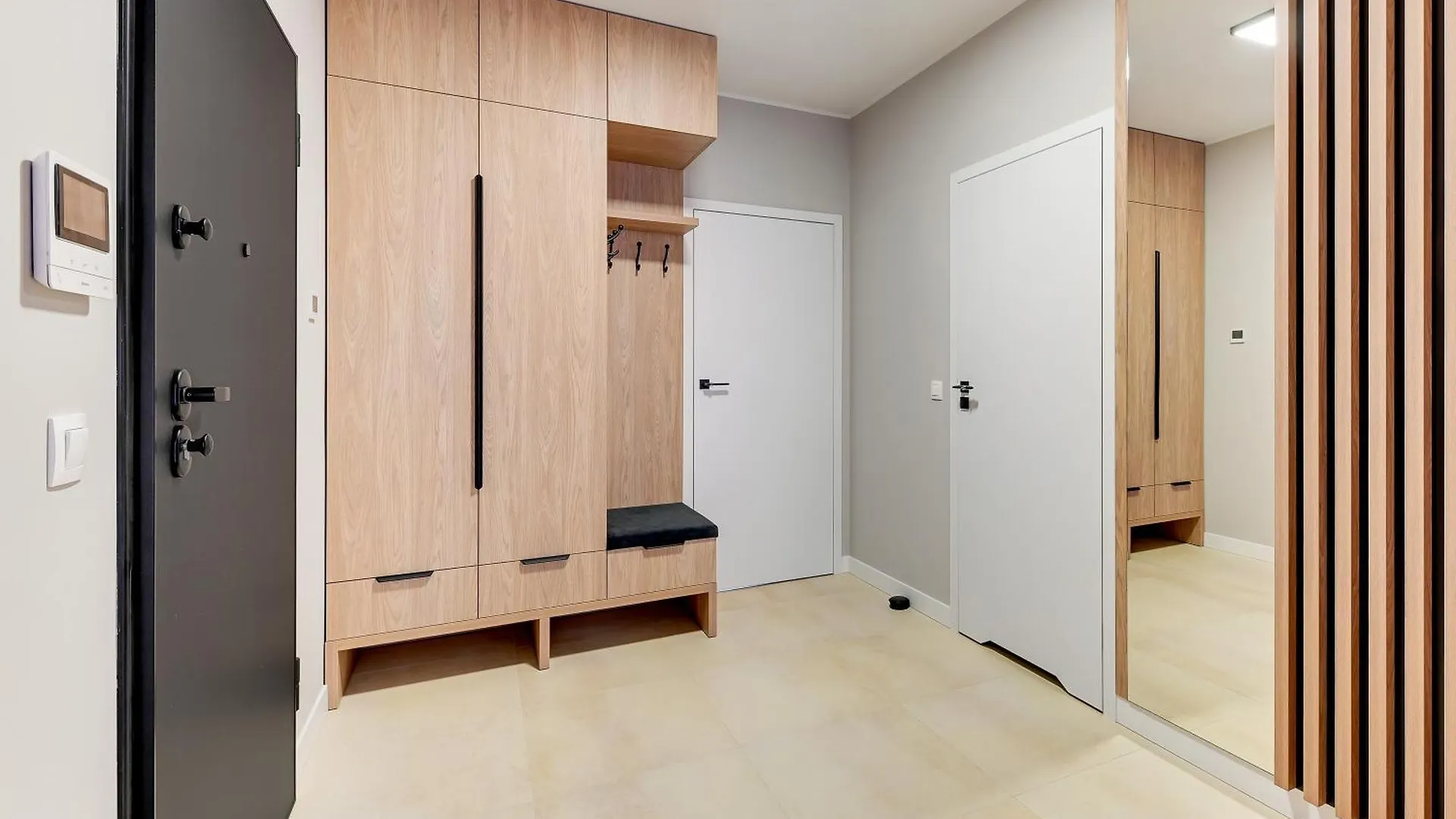 Doki Living By Blue Mandarin Parking & Foodhall Gdańsk