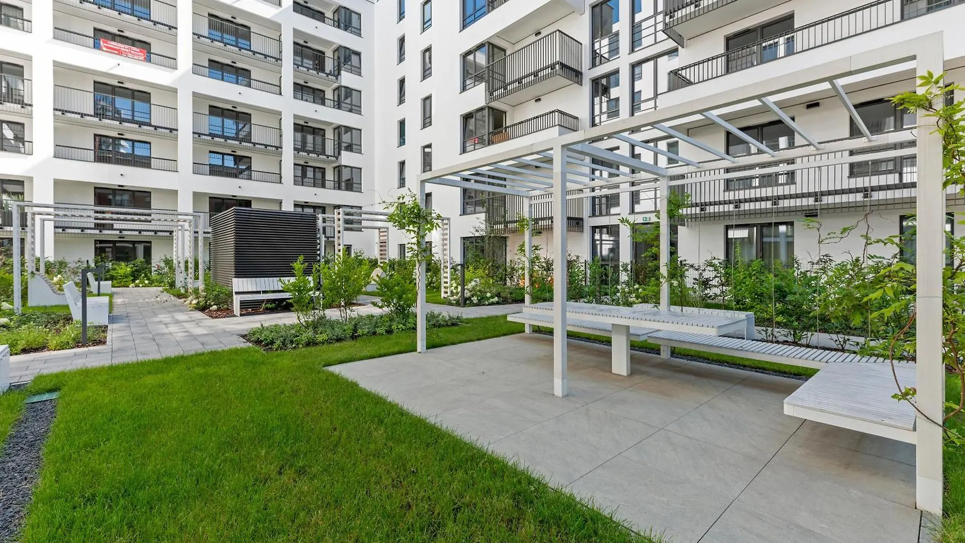 Doki Living By Blue Mandarin Parking & Foodhall Gdańsk Polen