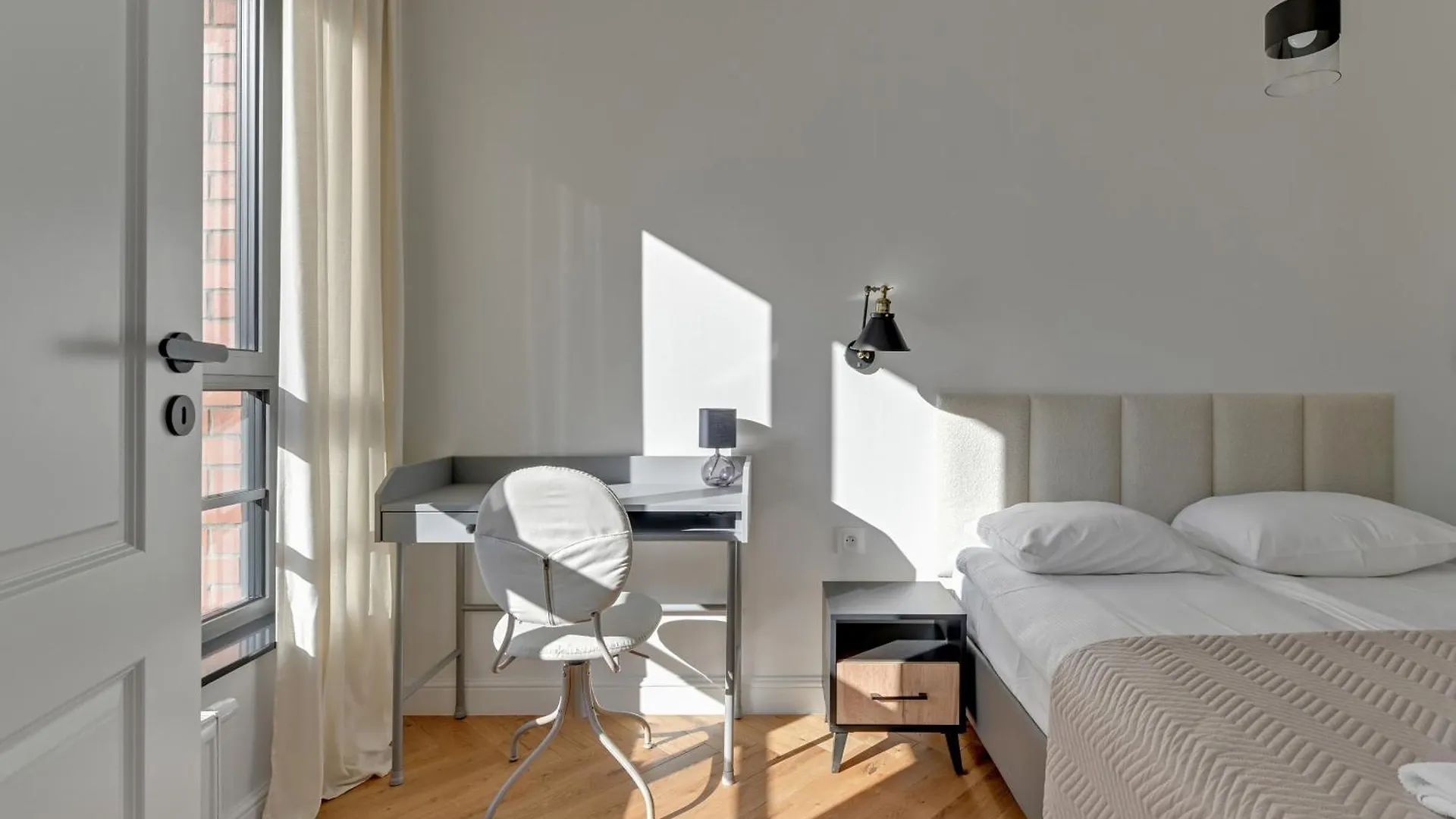 Apartment Doki Living By Blue Mandarin Parking & Foodhall Gdansk