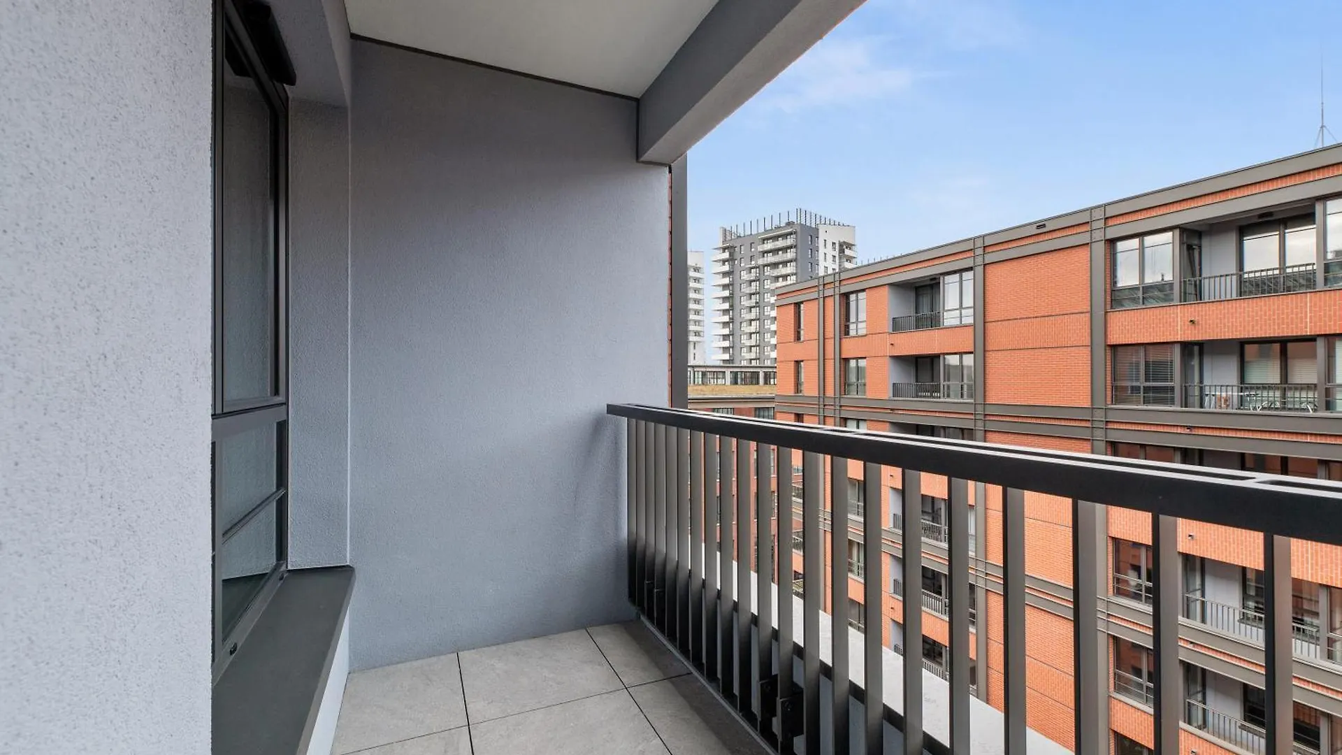 Doki Living By Blue Mandarin Parking & Foodhall Gdansk Apartment