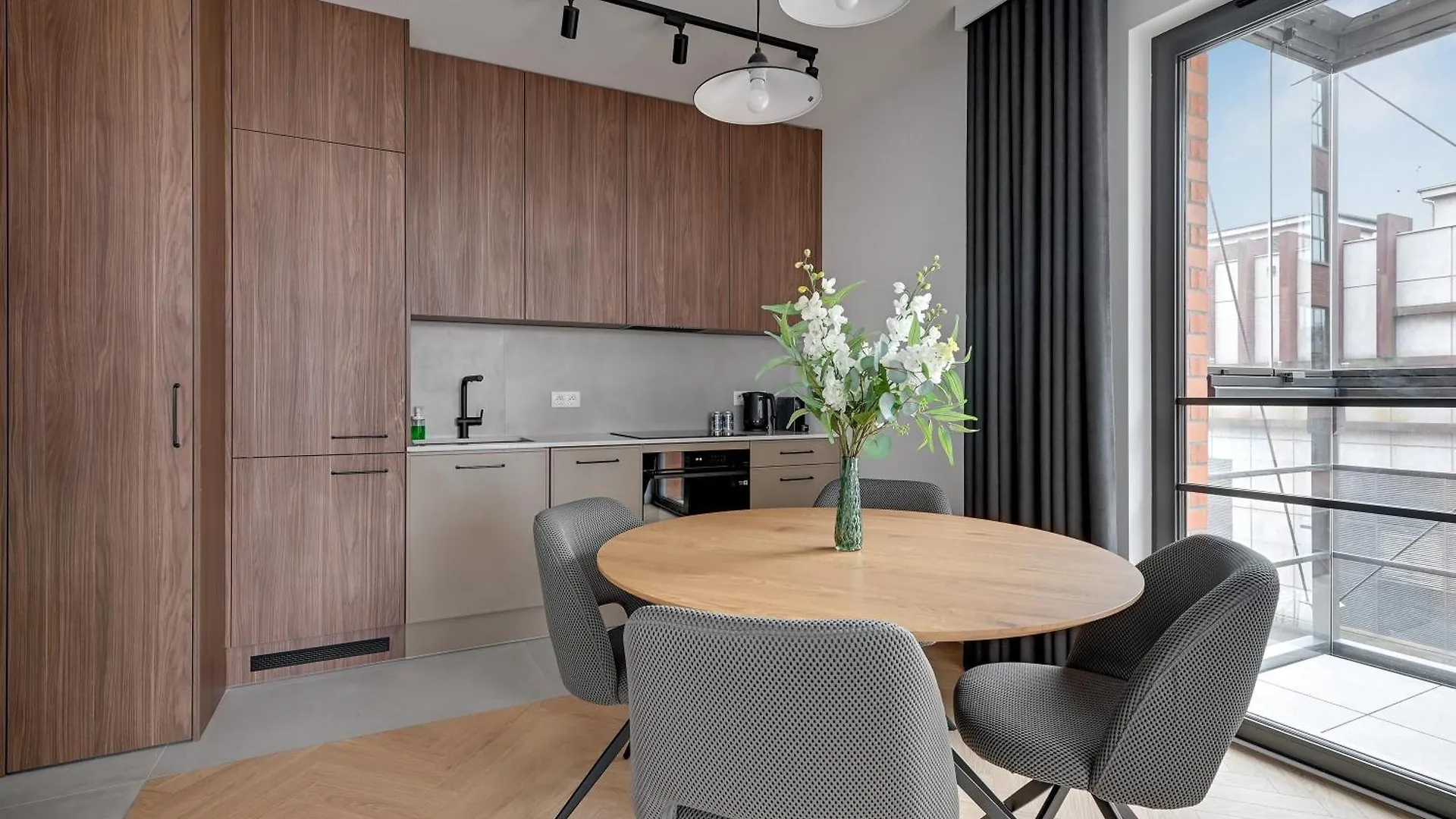 Apartment Doki Living By Blue Mandarin Parking & Foodhall Gdansk