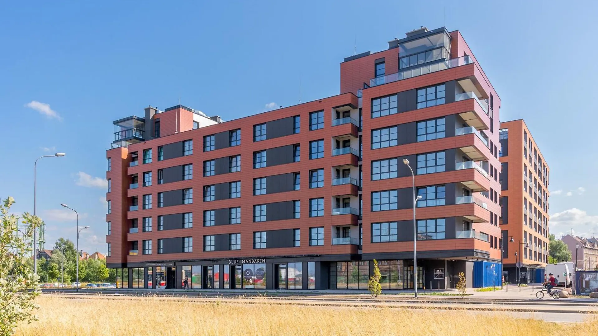 Doki Living By Blue Mandarin Parking & Foodhall Gdańsk