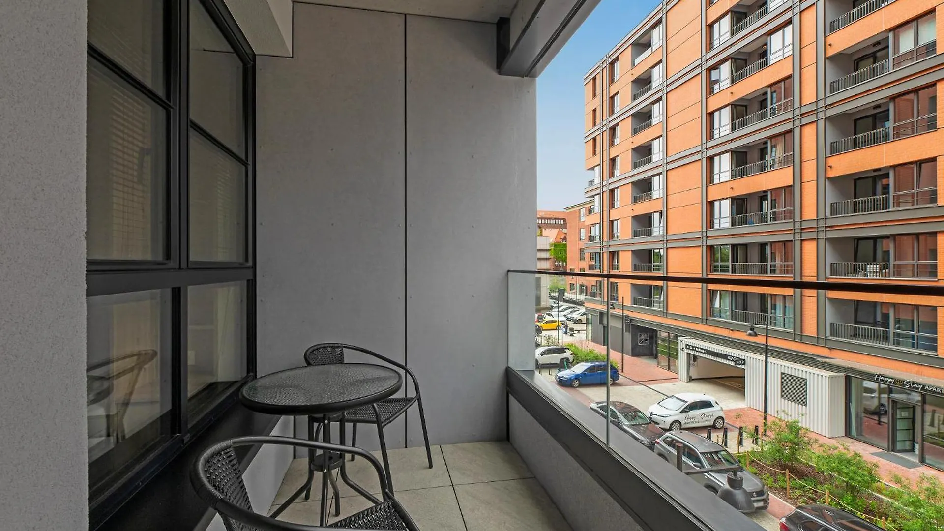 Doki Living By Blue Mandarin Parking & Foodhall Gdańsk Polen
